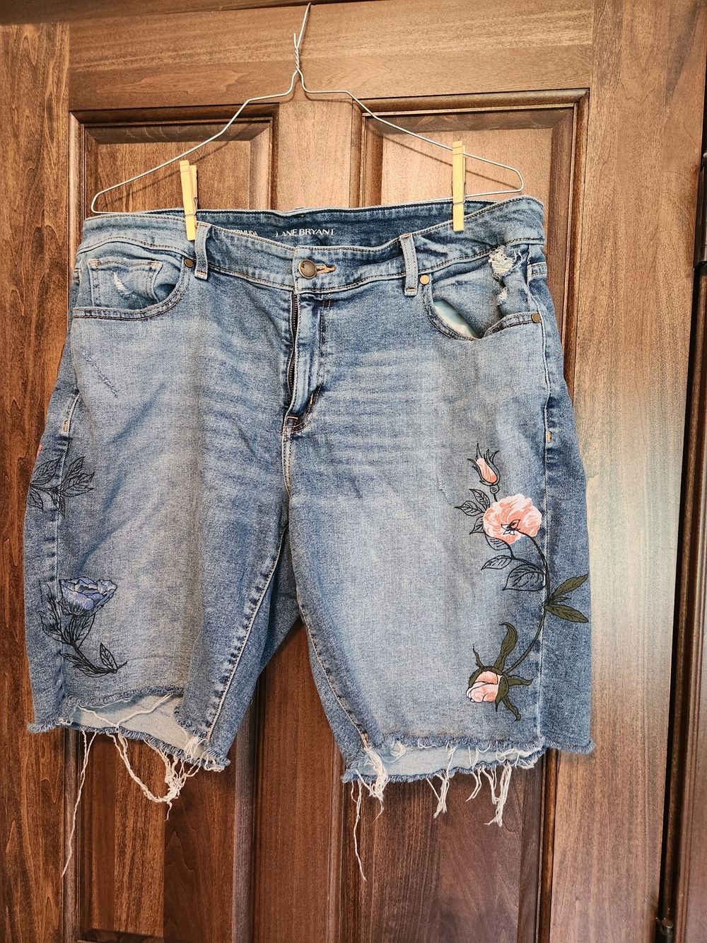 Lane Bryant Blue Denim Decorated Women’s Shorts Size 20
